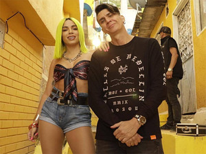 Fim do mistério: Anitta usou peruca verde para gravar novo clipe