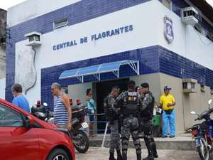 Acusado de estelionato é preso após tentar empréstimo com documentos falsos