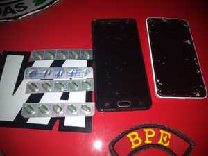 Jovem é preso com remédios controlados e celulares roubados em Cruz das Almas