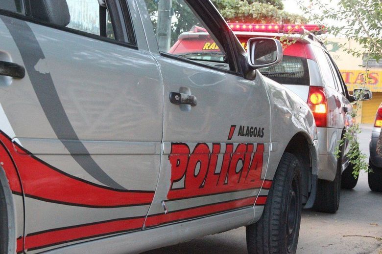 Homem tem veículo furtado em Palmeira dos Índios