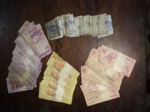 Capturado, suspeito de furtar mercadinho entrega comparsas; dois foram presos