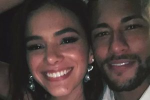 Neymar mostra como ele e Bruna Marquezine estão curtindo as férias