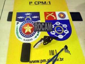 Jovem é preso com arma de fogo em São Miguel dos Campos