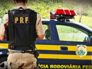 Foragido da Justiça é preso pela PRF horas depois de cometer assalto