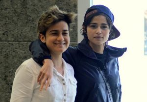 Nanda Costa fala sobre como foi assumir relacionamento com Lan Lahn após cinco anos