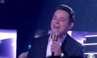 Léo Pain vence a sétima temporada do The Voice Brasil