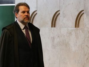 Ministro Dias Toffoli toma posse hoje na presidência do STF