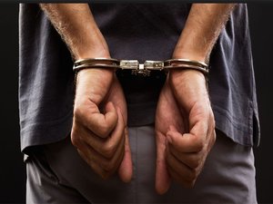 Dupla acusada de cometer assaltos é presa em Arapiraca