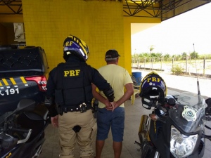 PRF prende acusado de estupro em São Miguel dos Campos