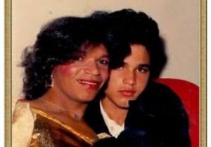 Ex-mulher de Luciano Camargo diz que cantor a traia com travestis