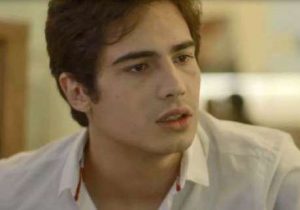 Rosa revela a verdade para Valentim e ele fica frente a frente com Luzia