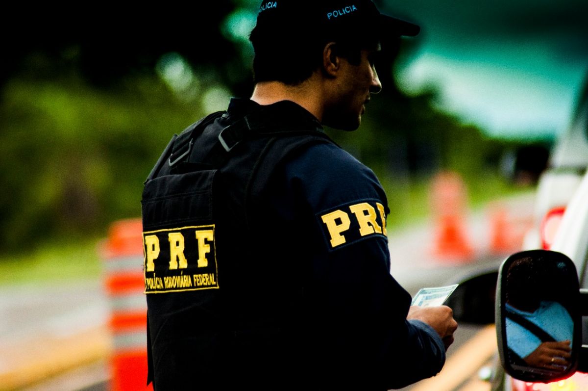 PRF registra 12 acidentes de trânsito em AL no feriadão da Proclamação da República