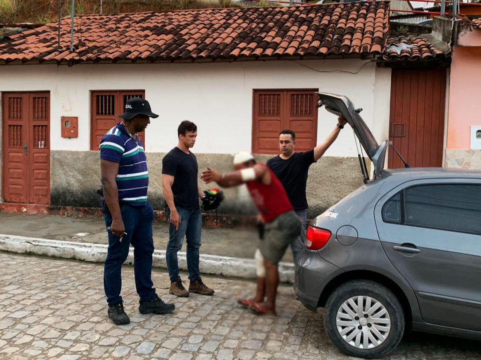 Dupla é capturada horas depois de ter roubado moto em Marechal Deodoro