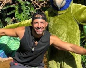 Ator da Globo se revolta por ter que contracenar com ex-BBB Kaysar