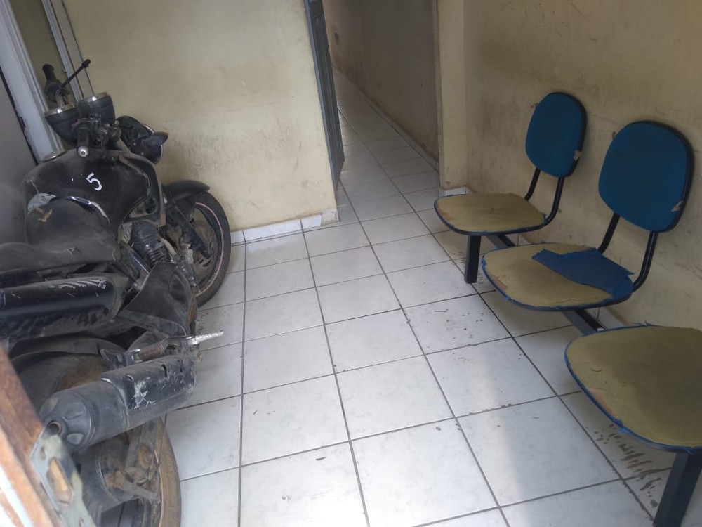 Sindicato denuncia precariedade e risco de desabamento na delegacia de Craíbas, AL