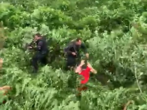 Vídeo mostra recaptura de fugitivos do Presídio de Segurança Máxima