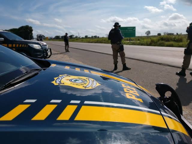 PRF recupera veículo com queixa de roubo na BR-316