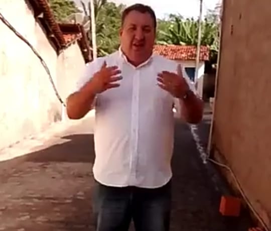 Henrique Vilela cobra IPTU mostrando  obras que Porto de Pedras vem ganhando