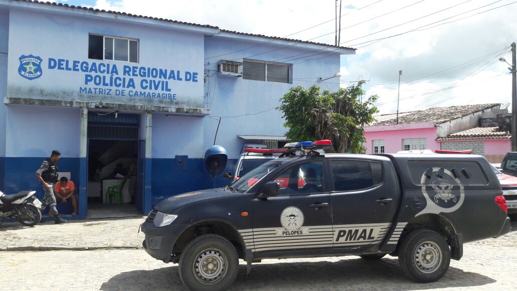 Médico acusado de violentar pacientes é preso a caminho do trabalho após pedido do MP/AL