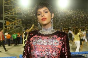 Marquezine deixa Sapucaí aos prantos após ver Neymar e Anitta juntos