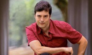 Autor Tiago Santiago revela ter vivido romance com Cazuza