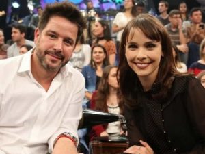 Débora Falabella procura advogados após ser perseguida por fã de ex