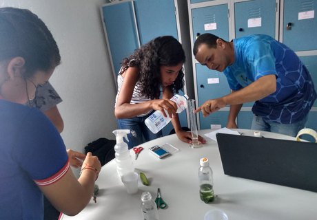 Alunos do Sertão criam repelente natural e projeto é selecionado para exposição em PE