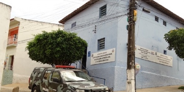 Homem de 60 anos é preso acusado de estuprar adolescente com deficiência mental em Traipu