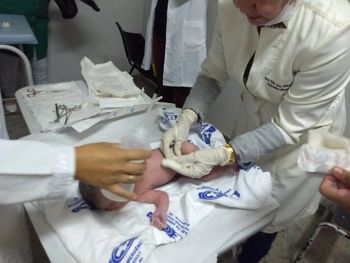 Bebê nasce durante exame pré-natal em posto de saúde de Maceió