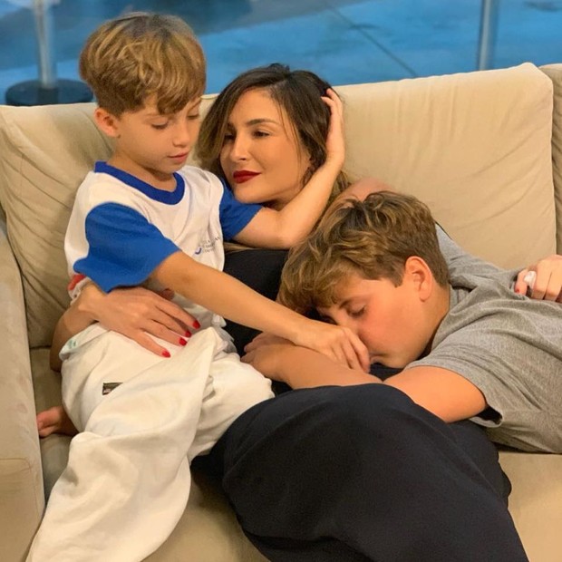 Claudia Leitte celebra sete meses de gravidez e revela que sofreu aborto em 2018