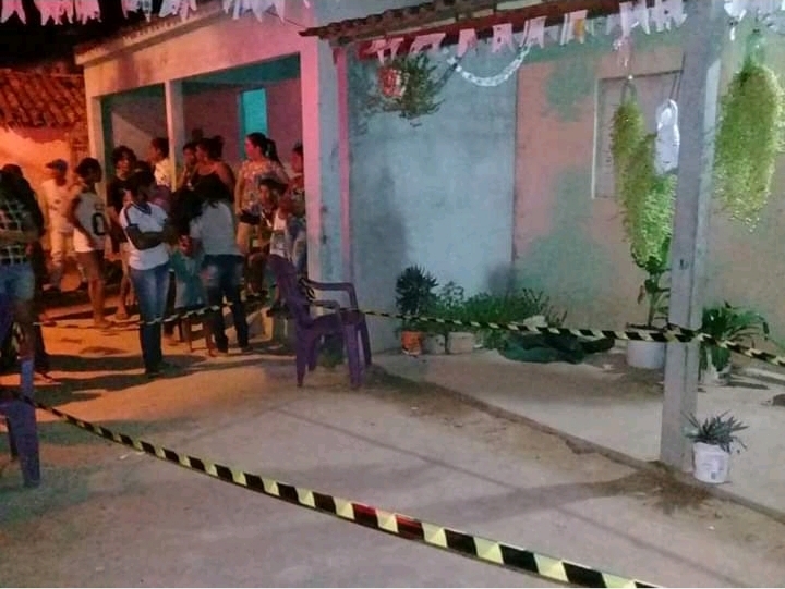 Criança de 8 anos é morta durante atentado contra o pai