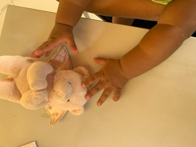 Homem é preso suspeito de usar bebê de 6 meses para pedir esmolas