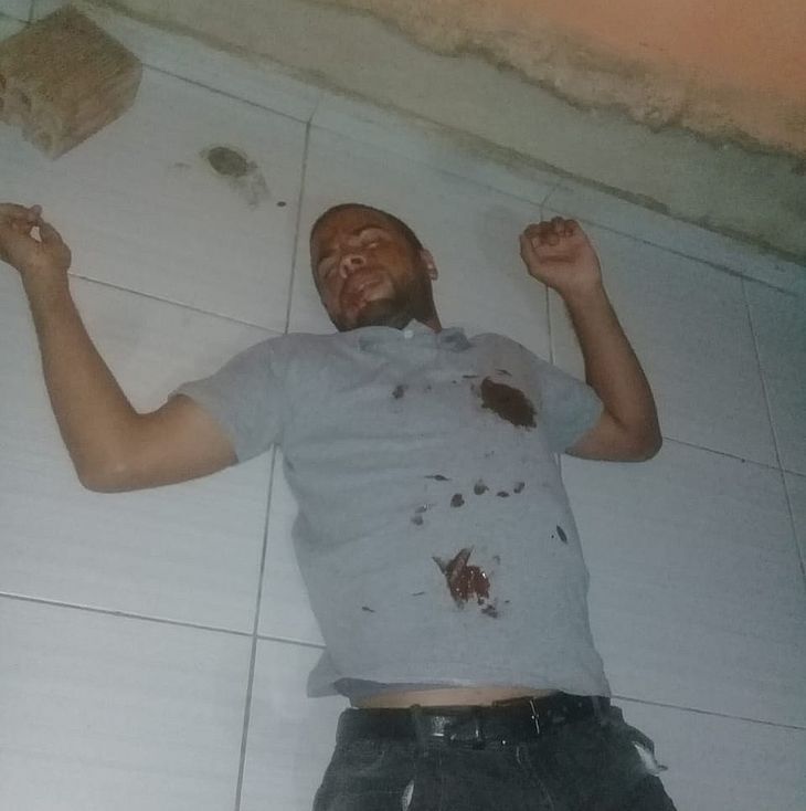 Foragido forja morte com manchas falsas de sangue para despistar polícia