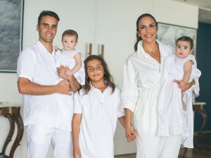 Ivete Sangalo muda para Rio de Janeiro e fala de como é ser vizinha de Anitta