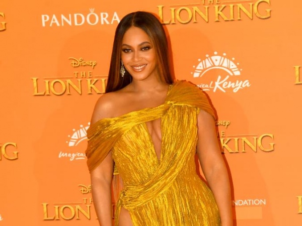 Beyoncé sofre ataques gordofóbicos e fãs a defendem: “Corpo natural”