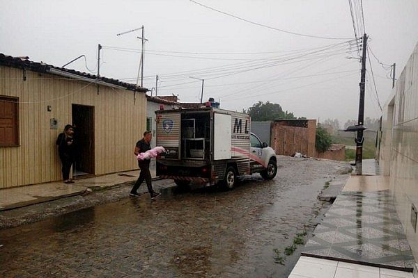 Bebê de quatro meses é espancado até a morte