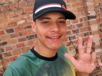 Jovem que foi levado por homens encapuzados é encontrado morto