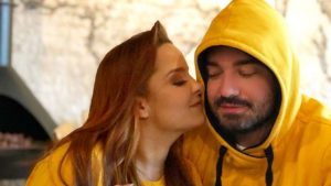 Pose de Maiara e Fernando Zor em foto gera confusão: ‘Anúncio de gravidez’