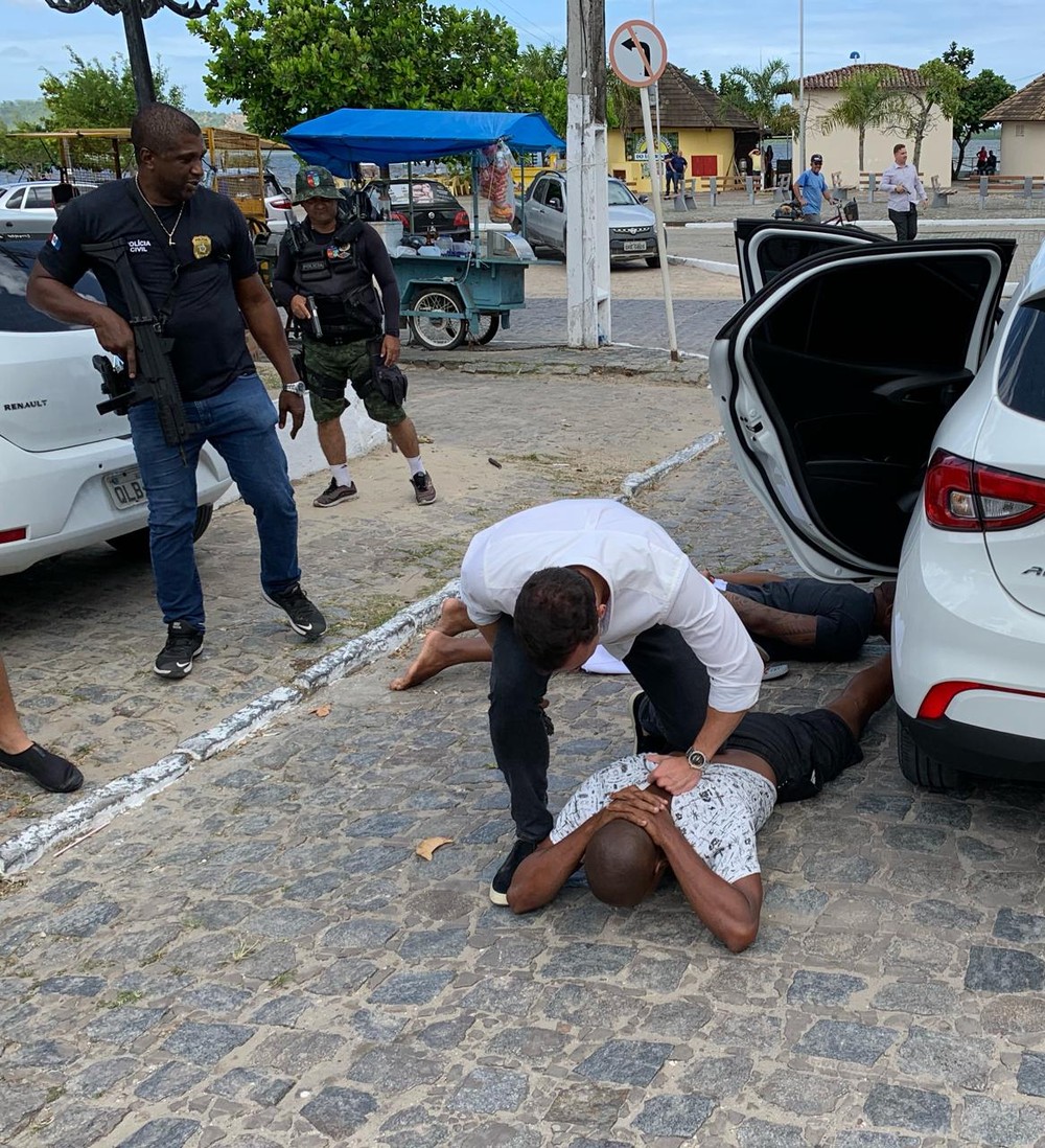 Quatro baianos são presos em Alagoas por aplicar golpes em agências bancárias