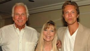 Filho de ator de ‘Tarzan’ mata a mãe e é morto pela polícia