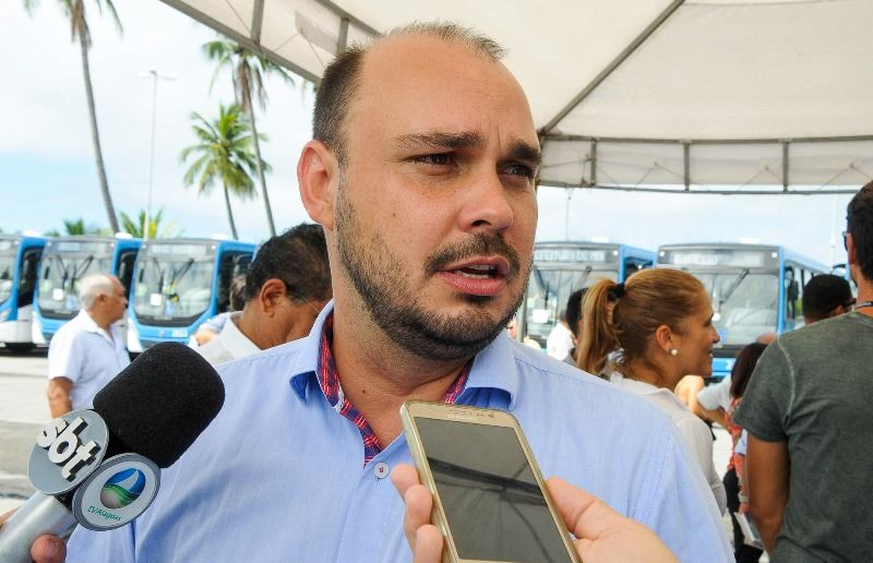 Presidente do Podemos anuncia adiamento de encontro do partido em Maceió