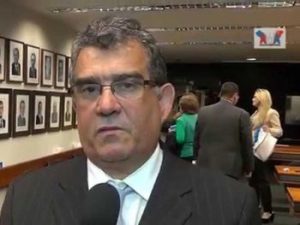 Jorge Dantas expõe seu ponto de vista sobre a “estranha” renúncia de prefeito