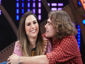 Tatá Werneck faz tratamento para reduzir estrias na barriga