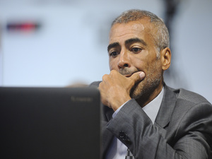 Justiça nega pedido de Romário de indenização contra a Band