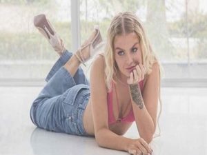 Já fui chamada de Interesseira, puta, burra, encostada, vagabunda”…