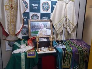 Falso padre é detido no Rio após aplicar golpe de R$ 100 mil