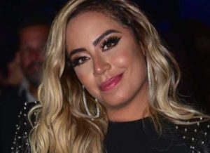 Rafaella Santos se declara pra mãe e fãs apostam que irmã de Neymar está grávida