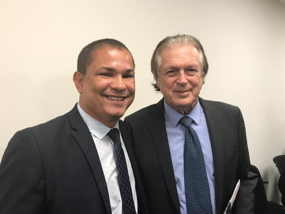 Presidente do PSL de AL não comparece no encontro dos bolsonaristas em Maceió