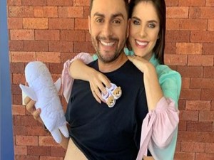 Mano Walter e Débora Silva anunciam gravidez do primeiro filho