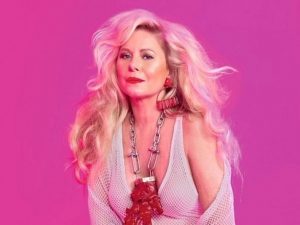 Vera Fischer fala sobre se apaixonar aos 68 anos: “Está difícil”